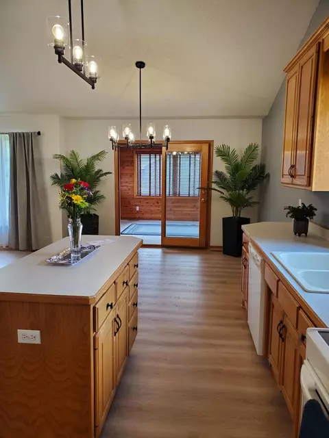 9101 Barrington Ter, Brooklyn Park, MN 55443