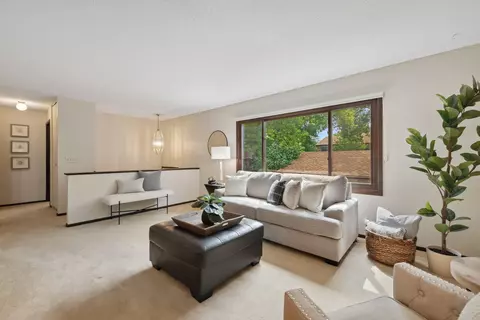 6324 Saint Johns Dr, Eden Prairie, MN 55346