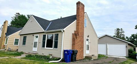2090 Lacrosse Ave, Saint Paul, MN 55119