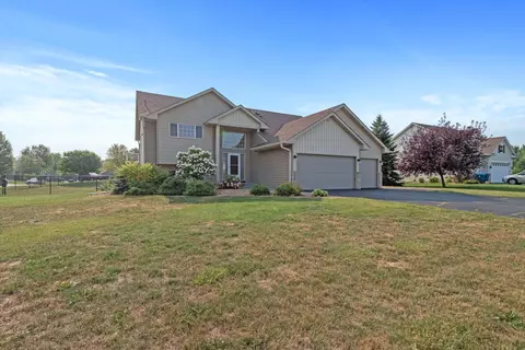 20819 Granada Ave N, Forest Lake, MN 55025