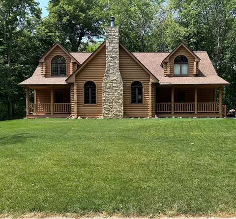 1237 Sugarbush Ln, Waconia, MN 55387