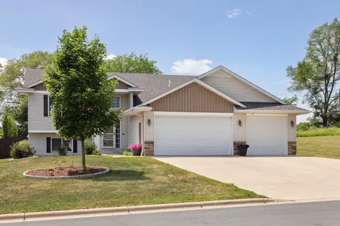 424 Music St NW, New Prague, MN 56071