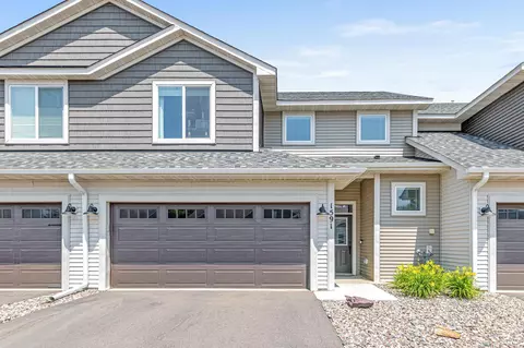1591 Southpoint Dr, Hudson, WI 54016