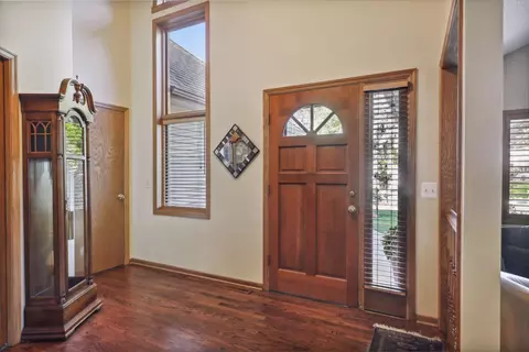 2266 Whispering Trl, Eagan, MN 55122 photo 3