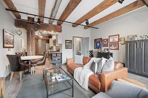 406 Wacouta St #410, Saint Paul, MN 55101