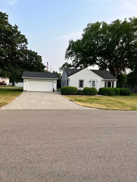 307 Main St, Freeborn, MN 56032