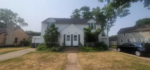 611613 Putnam Dr, Eau Claire, WI 54701