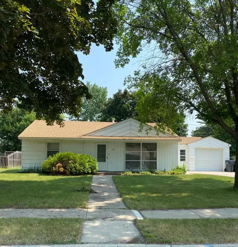 113 Meadow Ln, Morris, MN 56267