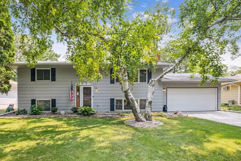 4648 Gettysburg Ave N, New Hope, MN 55428