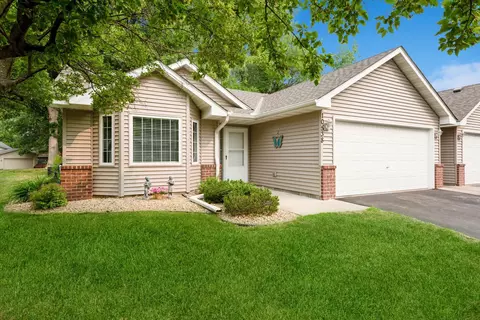 10538 Sycamore St NW, Coon Rapids, MN 55433