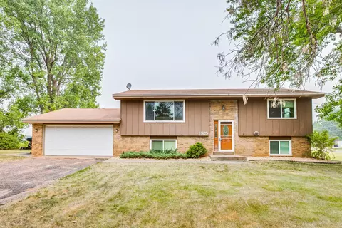 1525 171st Ave NE, Ham Lake, MN 55304