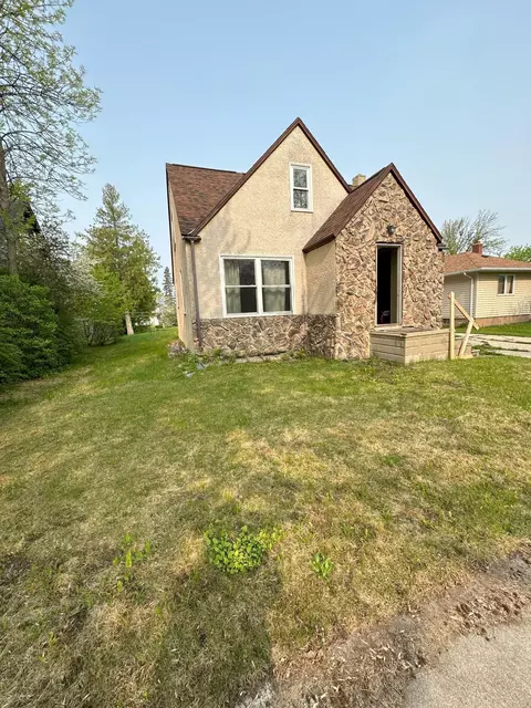 413 Main Ave S, Baudette, MN 56623