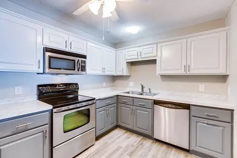5606 Bimini Dr, Minnetonka, MN 55343