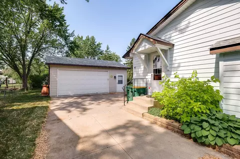 2078 Quartz Ln, Eagan, MN 55122 photo 23