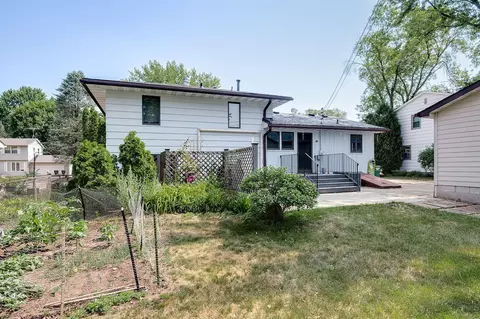 2078 Quartz Ln, Eagan, MN 55122 photo 4