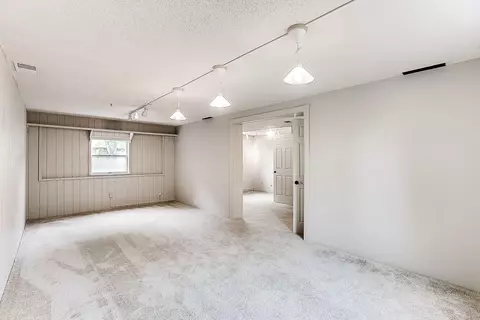 2078 Quartz Ln, Eagan, MN 55122 photo 18