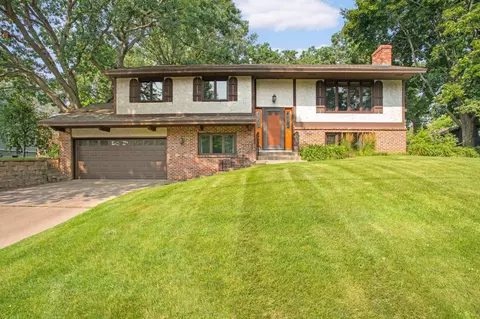 1796 29th Ave NW, New Brighton, MN 55112