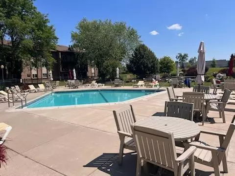 3440 Golfview Dr #113, Eagan, MN 55123 photo 3