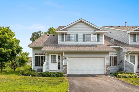 312 Creekside Dr, Buffalo, MN 55313