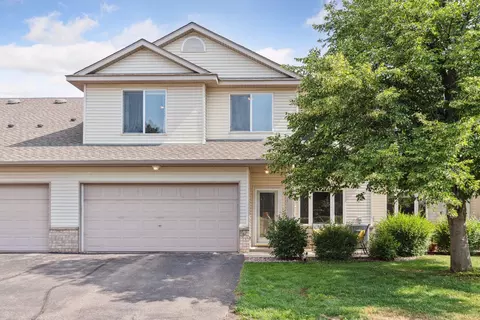 1234 Crystal Pl E, Chaska, MN 55318