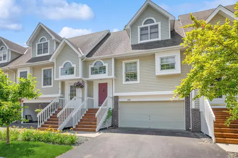 4904 Carlysle Pl, Minnetonka, MN 55345
