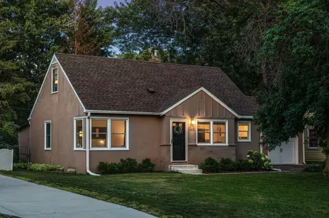 413 Adams Ave, Hopkins, MN 55343
