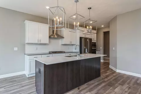 7392 Forest Ln, Lino Lakes, MN 55038