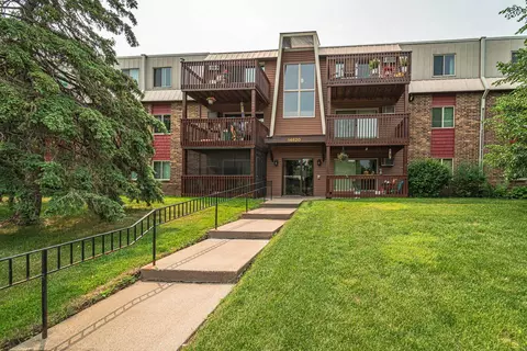 14620 Garrett Ave #213, Apple Valley, MN 55124