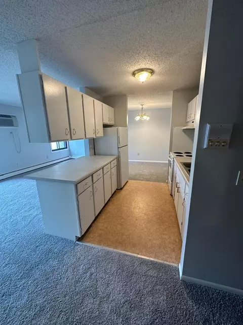 4130 Rahn Rd #212, Eagan, MN 55122