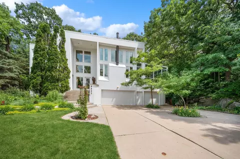 8025 Telegraph Rd, Bloomington, MN 55438