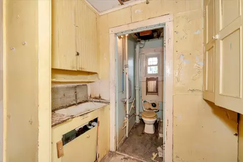 2406 W 6th St, Duluth, MN 55806 photo 8