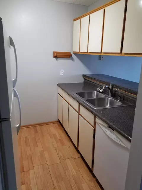 12940 Nicollet Ave #101, Burnsville, MN 55337