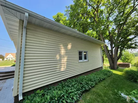 325 4th Ave SW, Plainview, MN 55964 photo 4