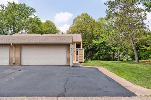 12439 Drake St NW, Coon Rapids, MN 55448