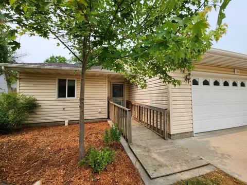 130 Church Ave, Green Isle, MN 55338