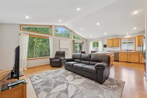 5451 Highland Trl, Big Lake, MN 55309