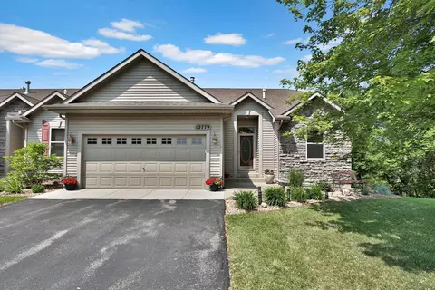 12779 295th St, Lindstrom, MN 55045