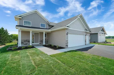 6829 376th St, North Branch, MN 55056