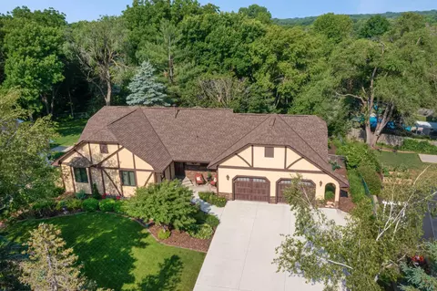 2440 Cannon St, Hastings, MN 55033