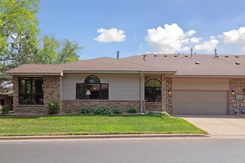 4174 Arbor Ln, Eagan, MN 55122