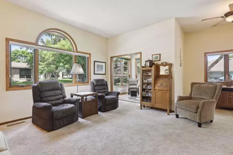 4174 Arbor Ln, Eagan, MN 55122 photo 5