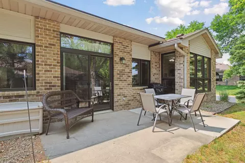 4174 Arbor Ln, Eagan, MN 55122 photo 28