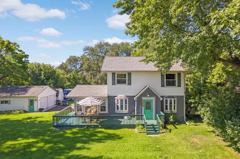 346 Mccarrons Blvd S, Roseville, MN 55113