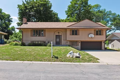 10653 Johnson Rd, Bloomington, MN 55437 photo 36
