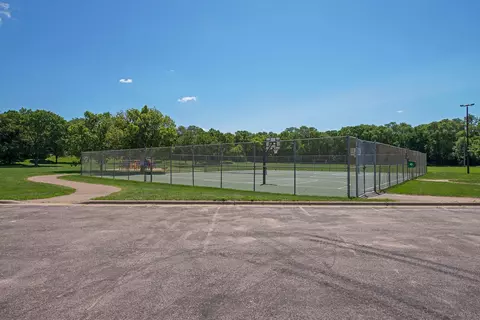 10653 Johnson Rd, Bloomington, MN 55437 photo 49