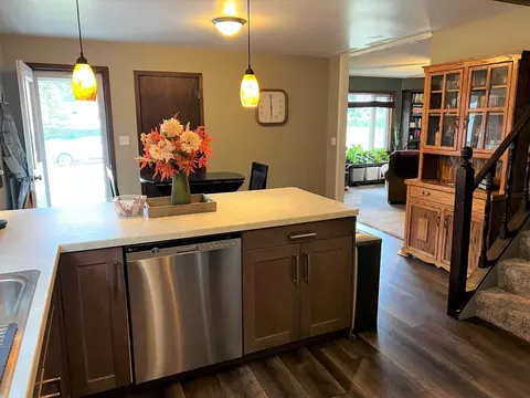 245 4th St SW, Plainview, MN 55964 photo 25
