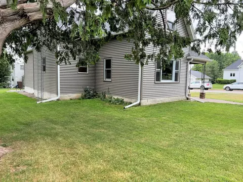 245 4th St SW, Plainview, MN 55964 photo 5