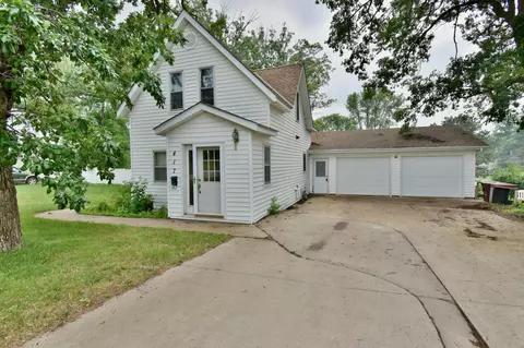 417 3rd St N, Sauk Centre, MN 56378