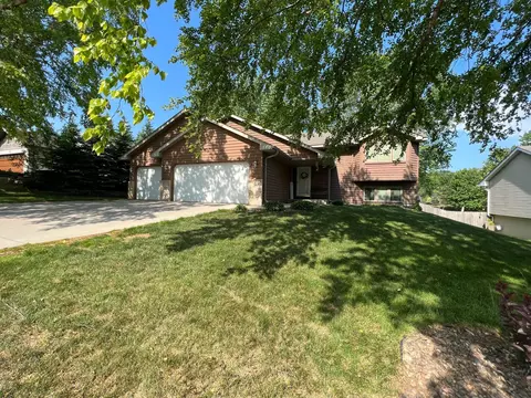 18805 English Ave, Farmington, MN 55024