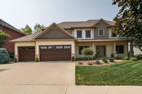 1520 Redwood Ln SW, Rochester, MN 55902